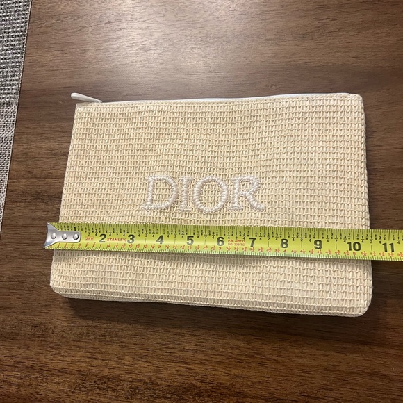 Dior makeup bag - Picture 8 of 9